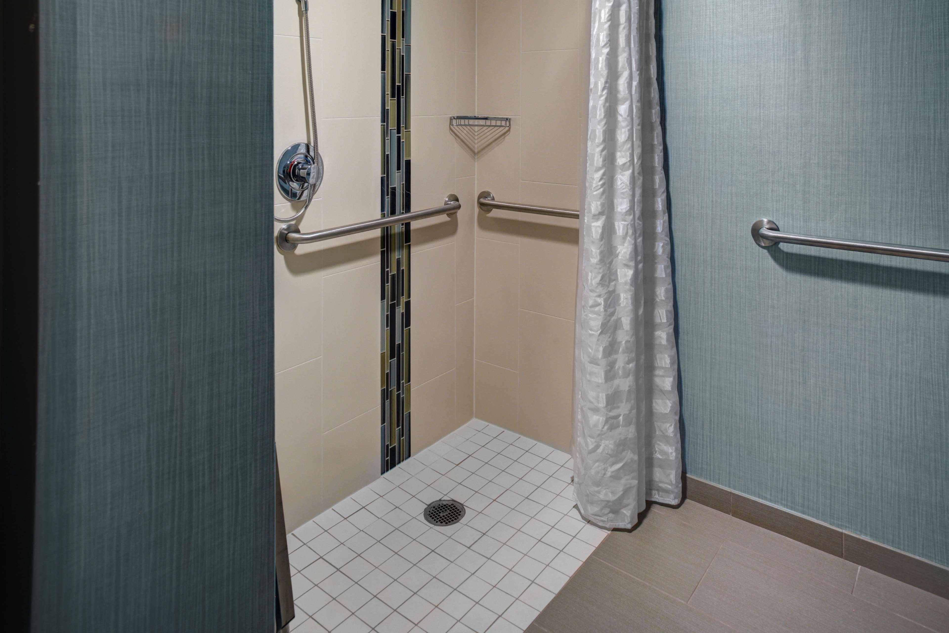 Hyatt Place Atlanta Alpharetta North Point Mall Bagian luar foto